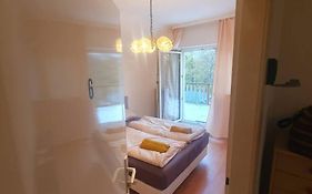 Cozy Rooms In An Elegant House