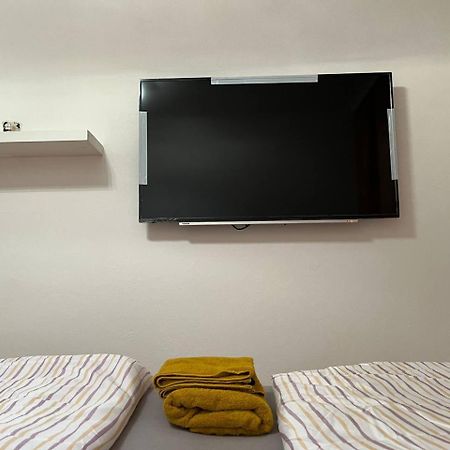 Cozy Rooms In An Elegant House Відень Екстер'єр фото
