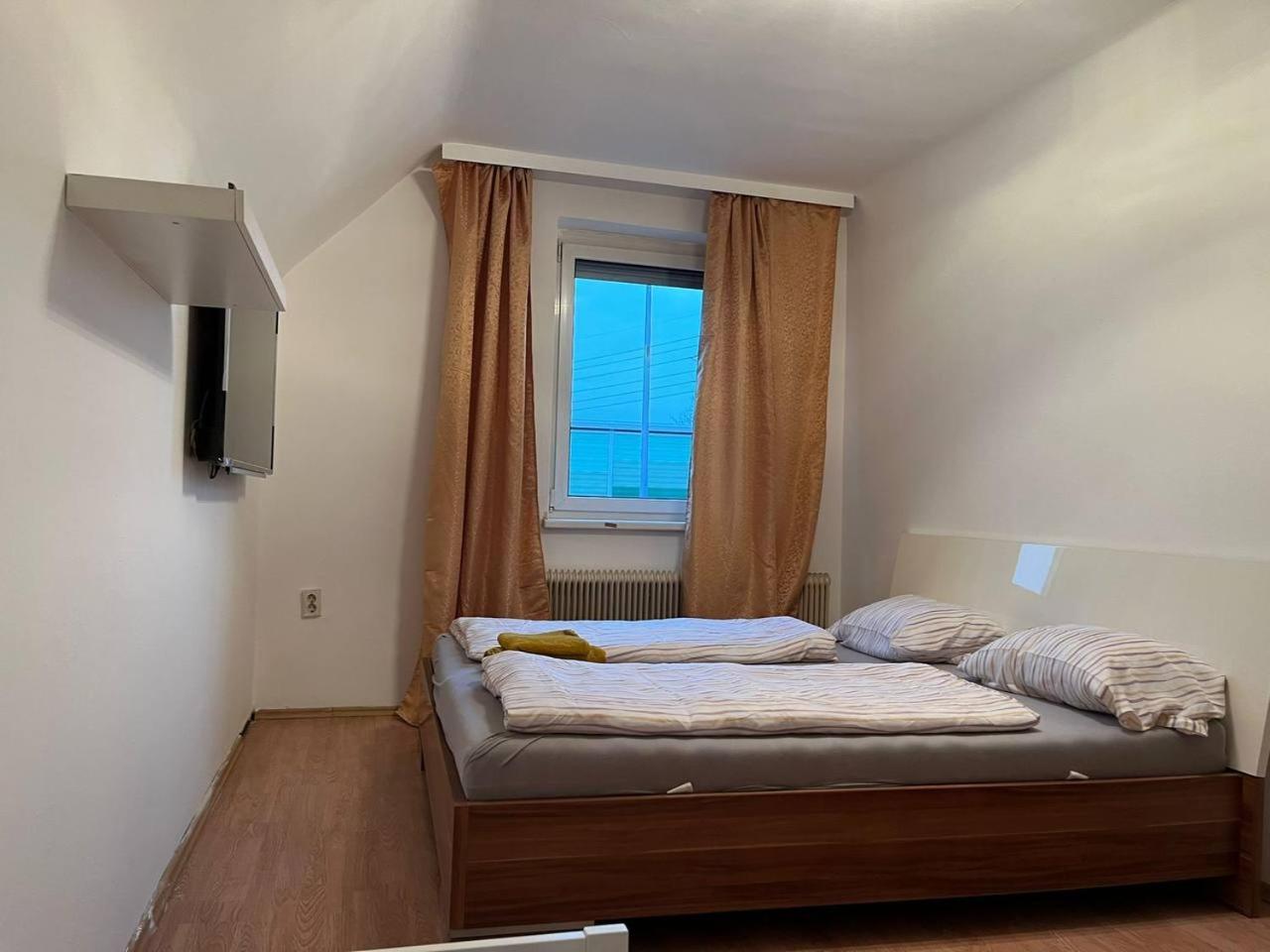 Cozy Rooms In An Elegant House Відень Екстер'єр фото
