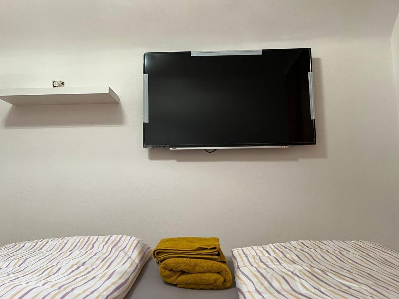 Cozy Rooms In An Elegant House Відень Екстер'єр фото