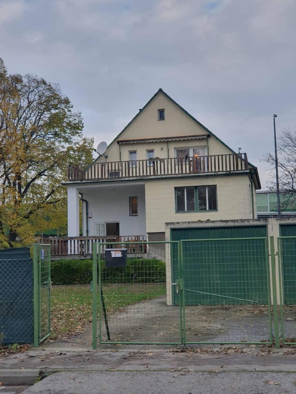Cozy Rooms In An Elegant House Відень Екстер'єр фото